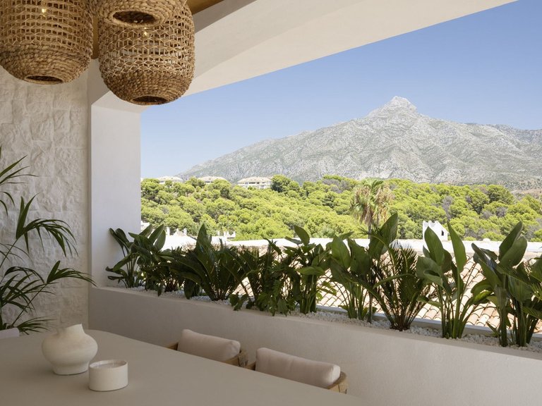Town House for Sale in Nueva Andalucia, Malaga 18