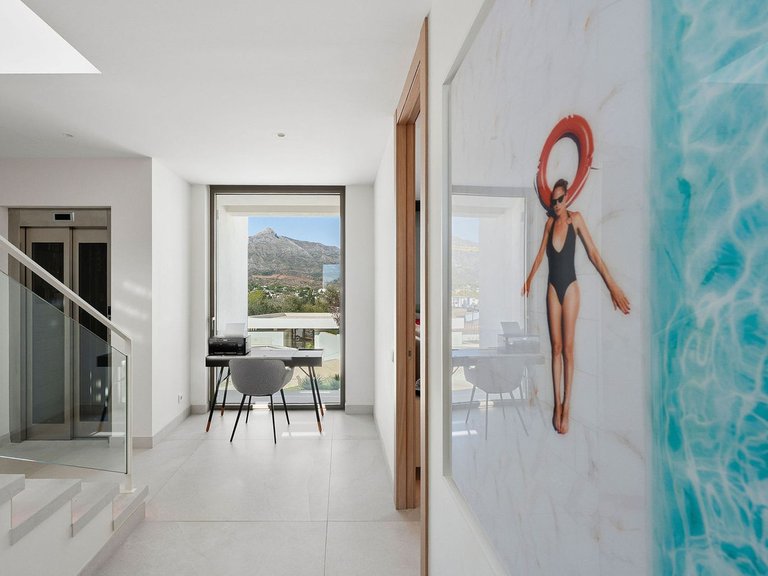 Villa for Sale in Nueva Andalucia, Malaga 24