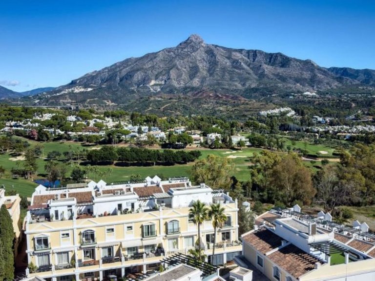 Apartment for Sale in Marbella, Malaga 2