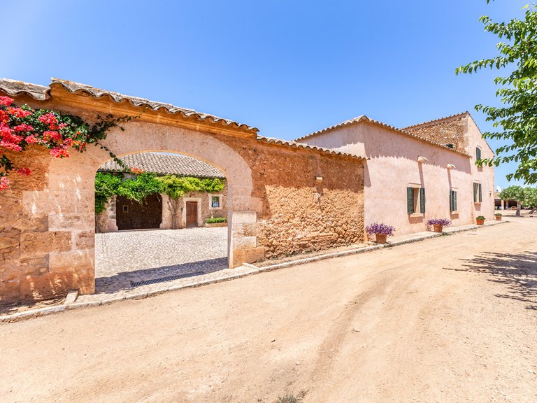 Country House for Sale in Inca, Balearic Islands 5