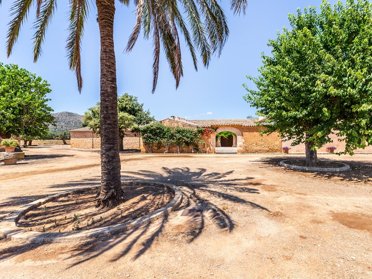 Country House for Sale in Inca, Balearic Islands 17