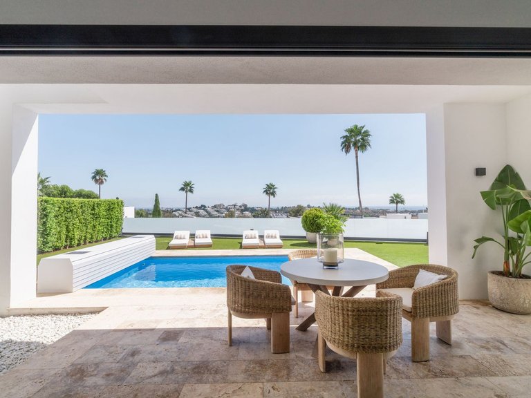 Villa for Sale in Benahavis, Malaga 1