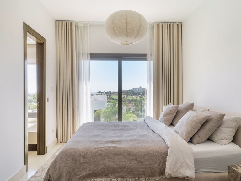 Villa for Sale in Benahavis, Malaga 26