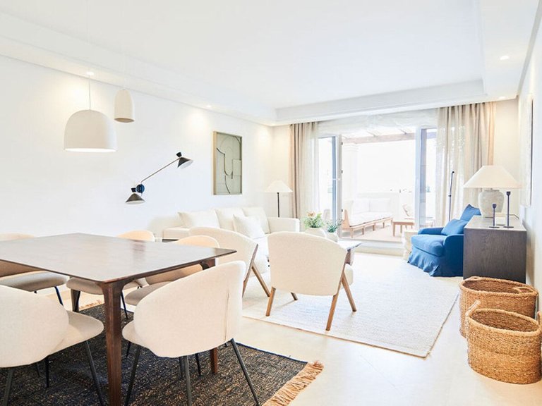 Apartment for Sale in Nueva Andalucia, Malaga 28