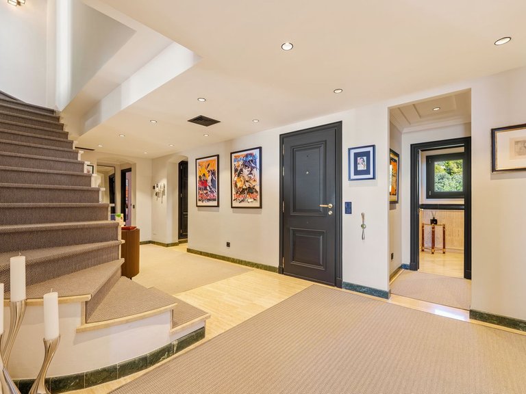 Apartment for Sale in Marbella, Malaga 36