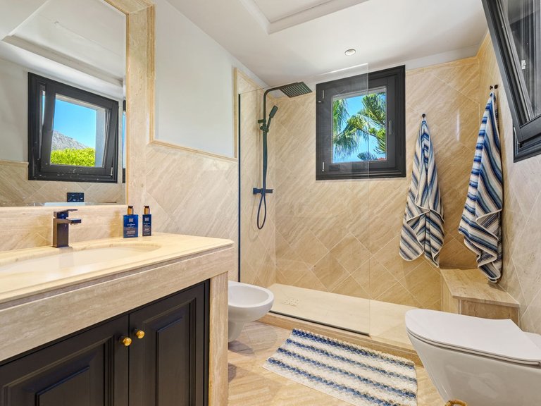 Apartment for Sale in Marbella, Malaga 8