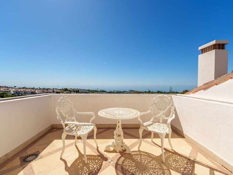 Apartment for Sale in Marbella, Malaga 27