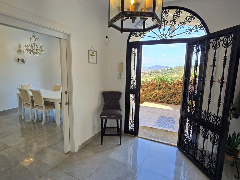 Villa for Sale in Los Romanes, Malaga 23