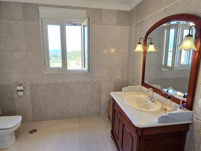 Villa for Sale in Los Romanes, Malaga 46