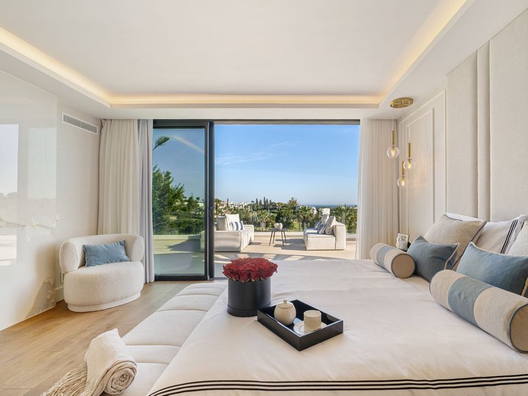 Villa for Sale in Marbella, Malaga 17