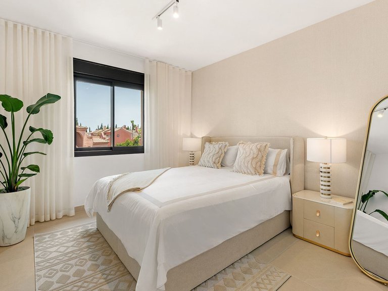 Town House for Sale in Marbella Golden Mile, Malaga 4