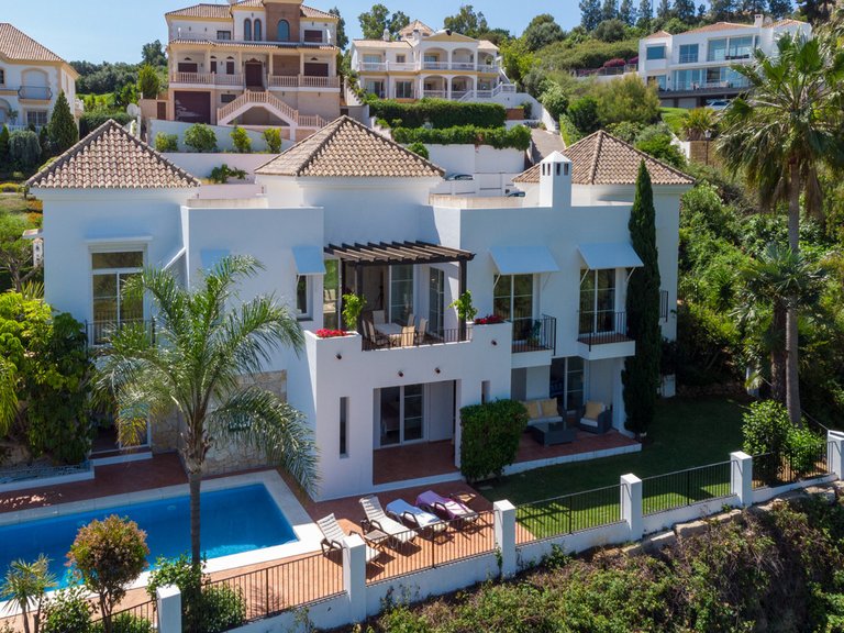 Villa for Sale in La Cala De Mijas, Malaga 1