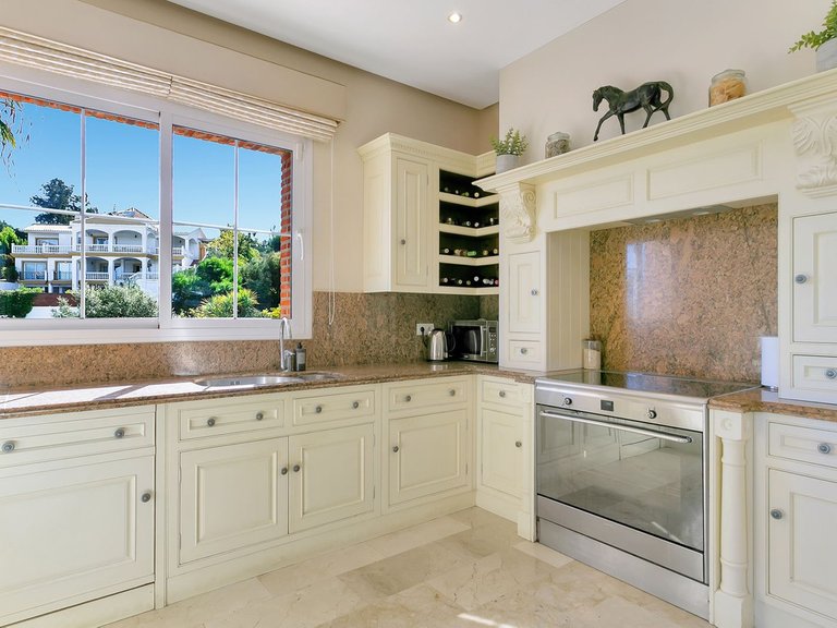 Villa for Sale in La Cala De Mijas, Malaga 6