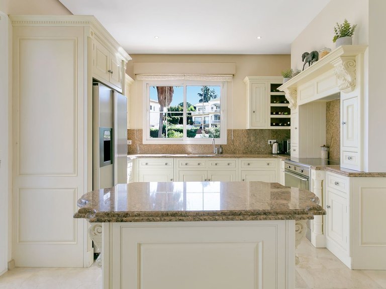 Villa for Sale in La Cala De Mijas, Malaga 7