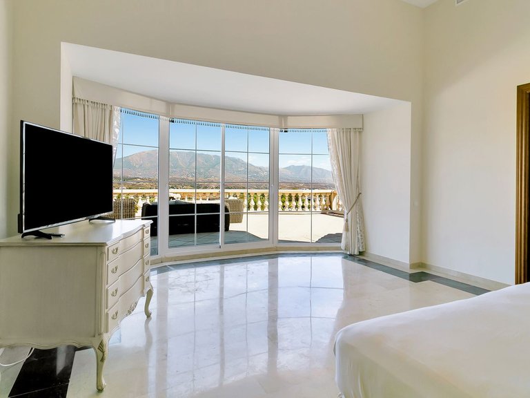 Villa for Sale in La Cala De Mijas, Malaga 15