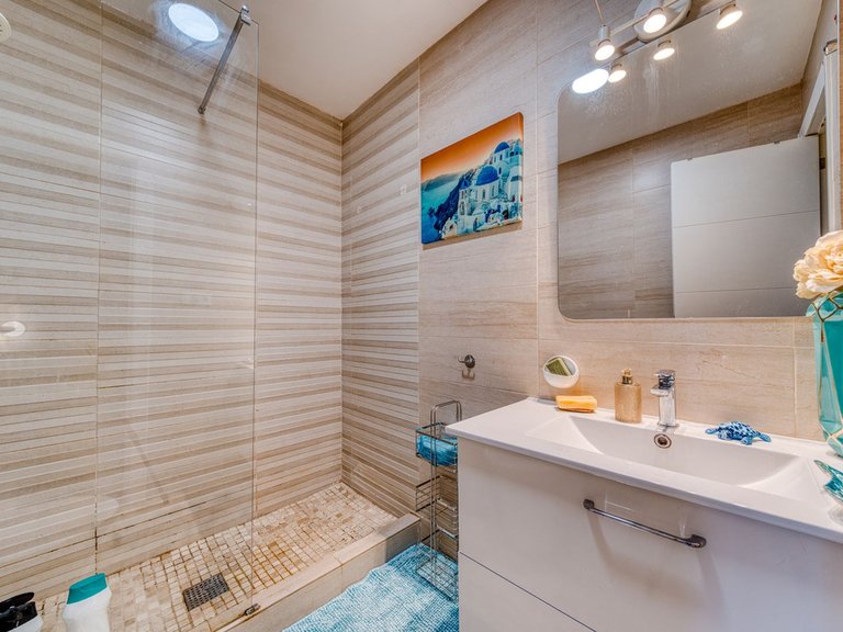 Town House for Sale in Cancelada, Malaga 17