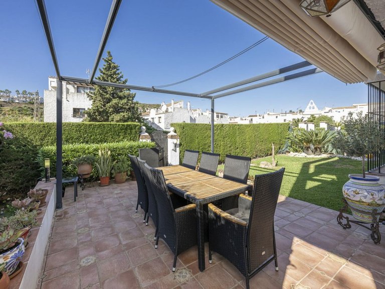 Villa for Sale in La Duquesa, Malaga 2