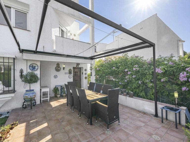 Villa for Sale in La Duquesa, Malaga 3