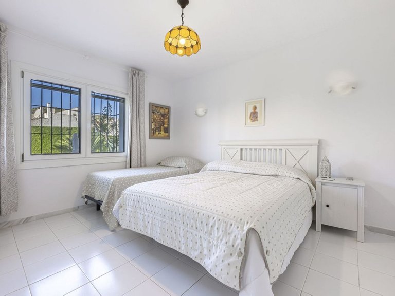 Villa for Sale in La Duquesa, Malaga 7