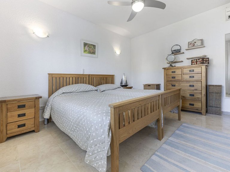 Villa for Sale in La Duquesa, Malaga 8