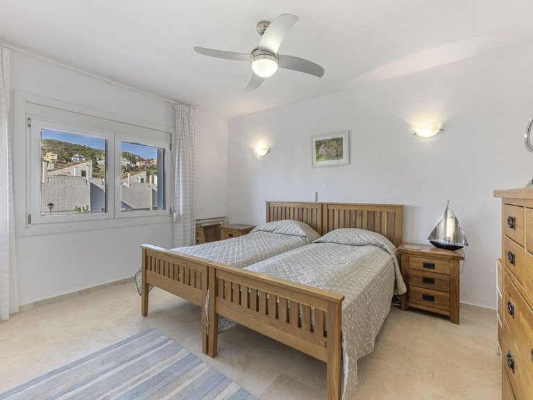Villa for Sale in La Duquesa, Malaga 10