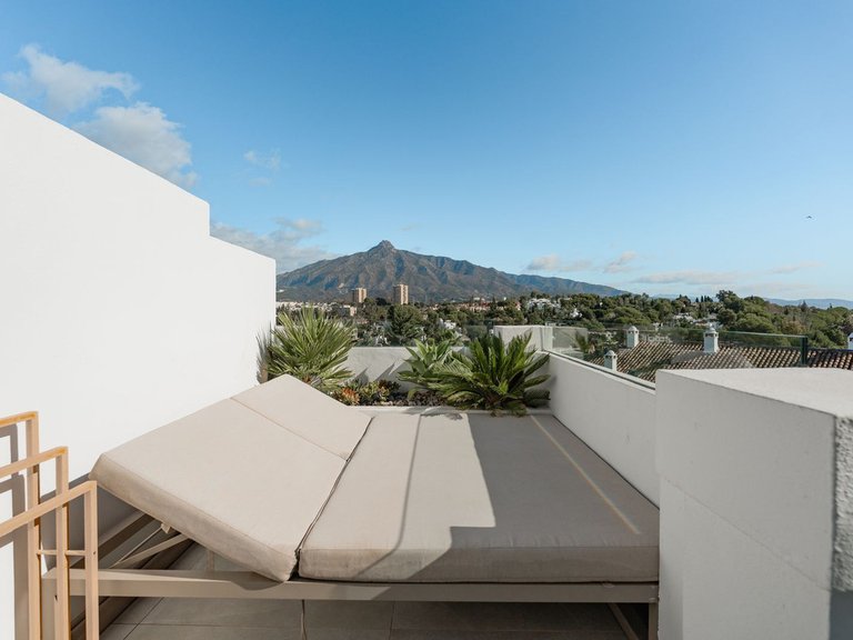 Penthouse for Sale in Puerto Banus, Malaga 26