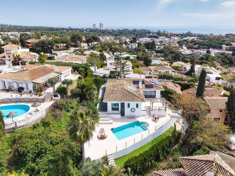 Villa for Sale in Marbella, Malaga 29