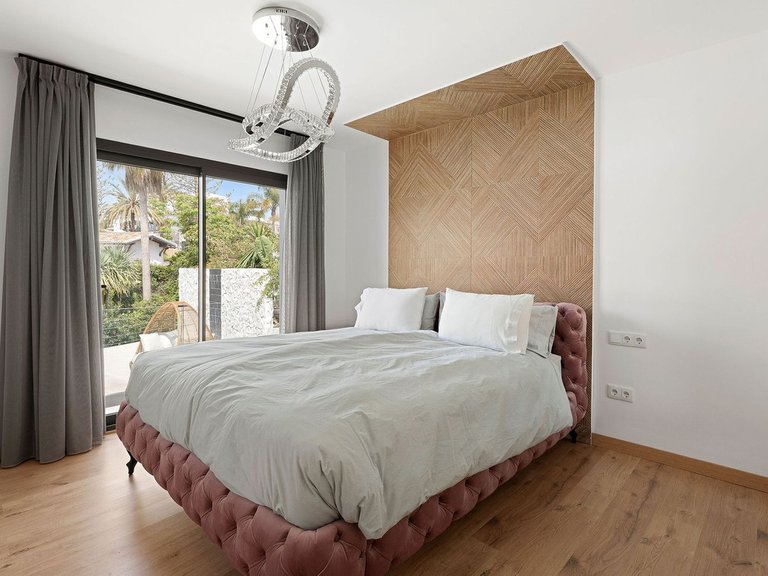 Villa for Sale in Marbella, Malaga 5