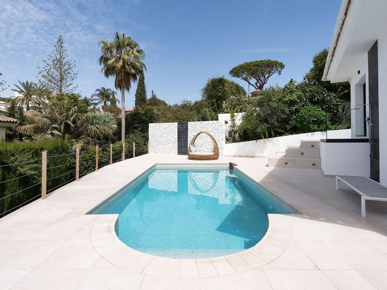 Villa for Sale in Marbella, Malaga 22