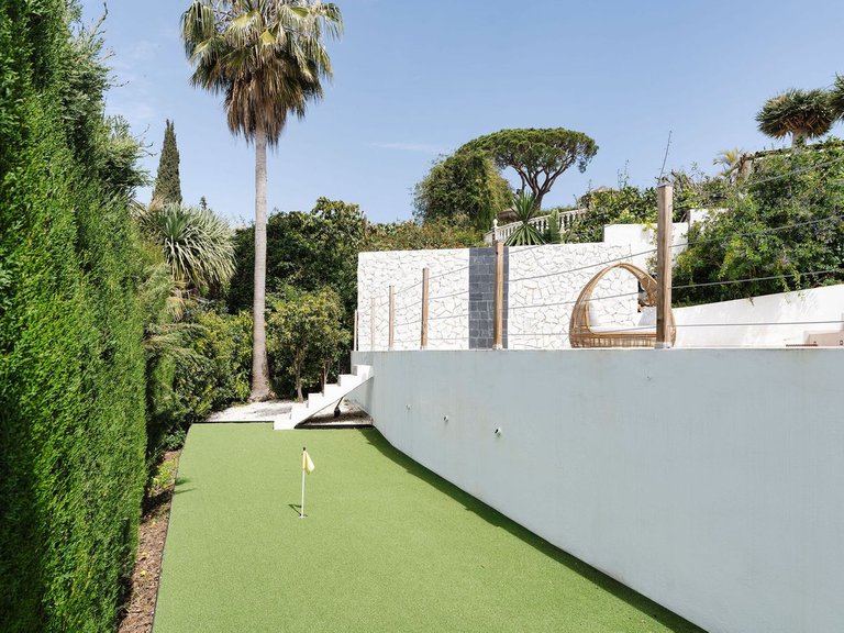 Villa for Sale in Marbella, Malaga 28