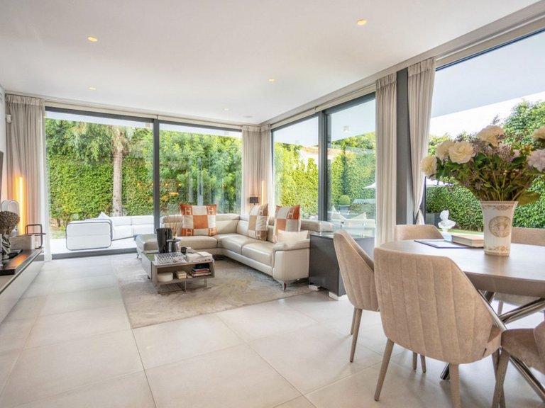 Villa for Sale in Benahavis, Malaga 7