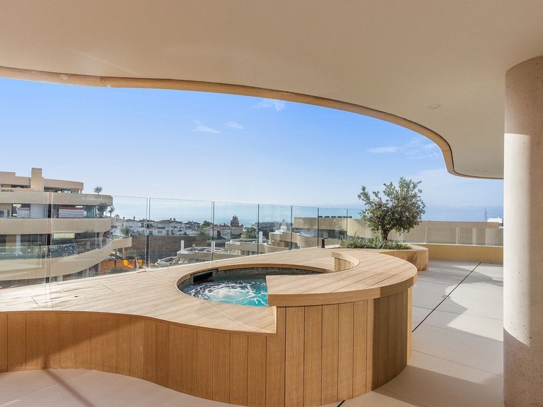 Apartment for Sale in Fuengirola, Malaga 1