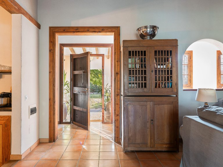 Country House for Sale in Costitx, Balearic Islands 3