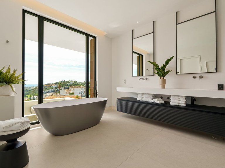 Villa for Sale in Benahavis, Malaga 12