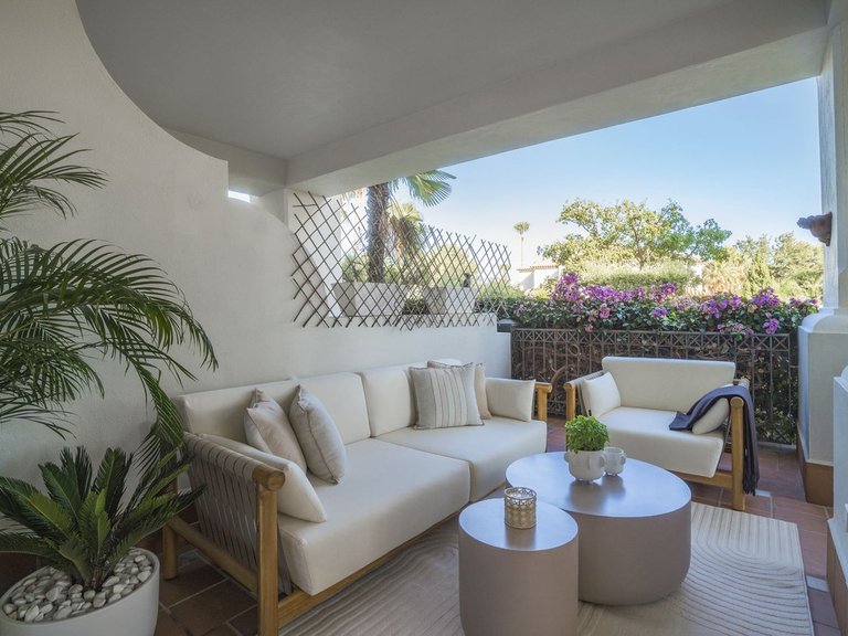 Apartment for Sale in Marbella Golden Mile, Malaga 1