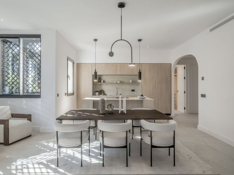Apartment for Sale in Marbella Golden Mile, Malaga 3