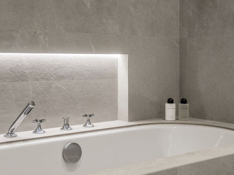 Apartment for Sale in Marbella Golden Mile, Malaga 41