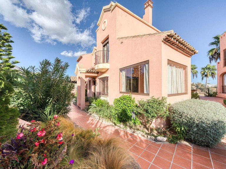 Town House for Sale in Estepona, Malaga 3