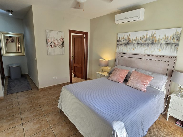 Villa for Sale in Alcaucin, Malaga 27
