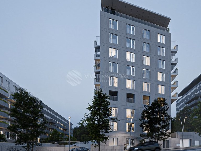 Apartment for Sale in Porto, Porto 18