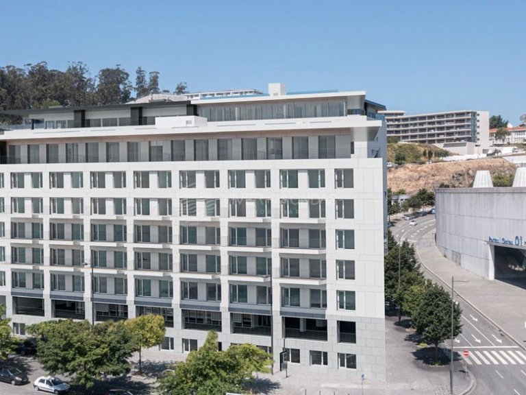 Apartment for Sale in Porto, Porto 20