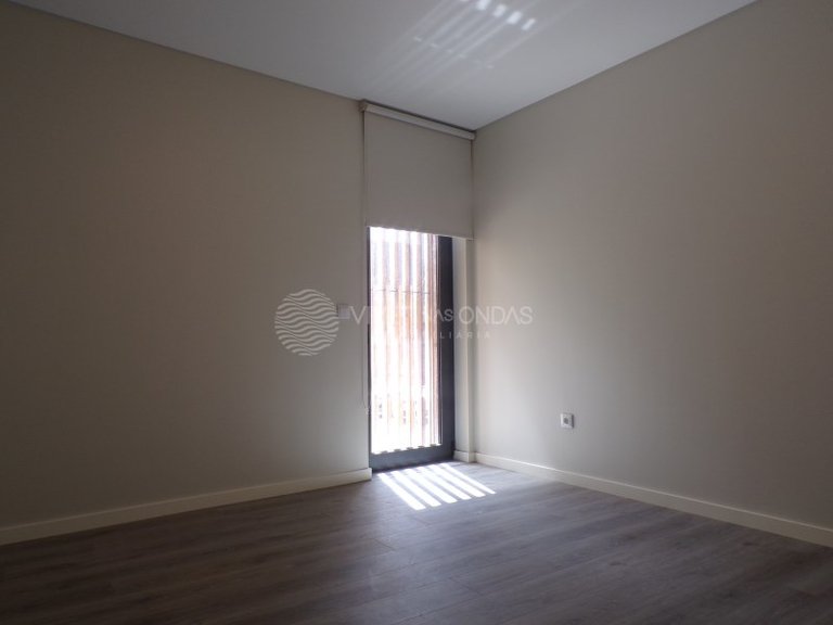 Apartment for Sale in Sesimbra, Setubal 11