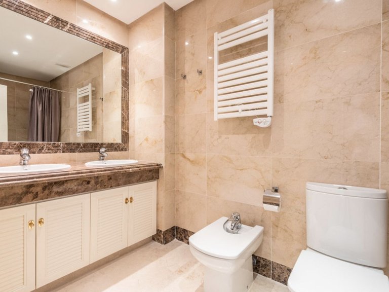 Town House for Sale in Estepona, Malaga 14