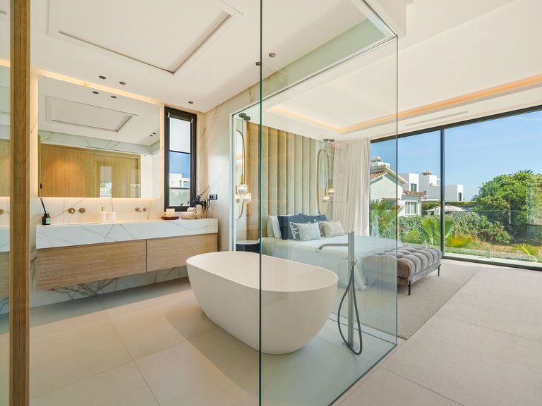 Villa for Sale in San Pedro De Alcantara, Malaga 14