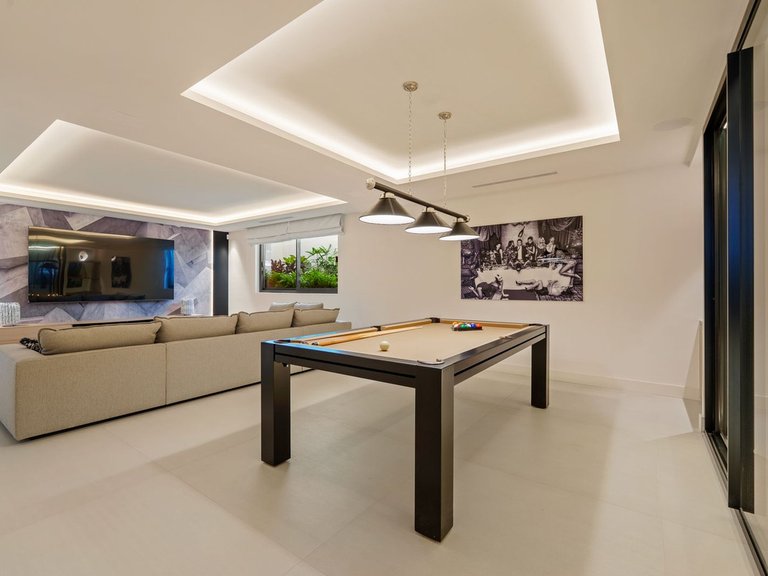 Villa for Sale in San Pedro De Alcantara, Malaga 21