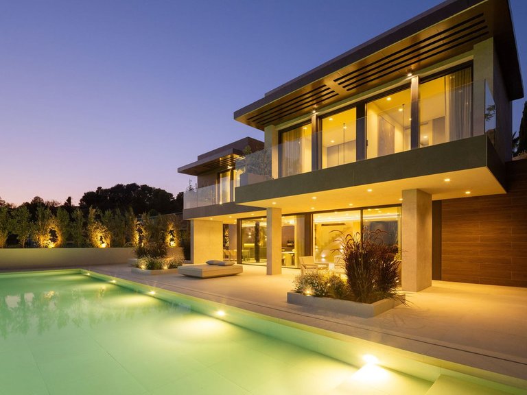Villa for Sale in Benahavis, Malaga 37