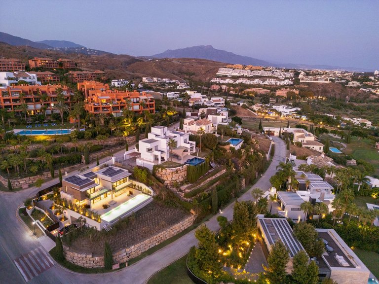 Villa for Sale in Benahavis, Malaga 42