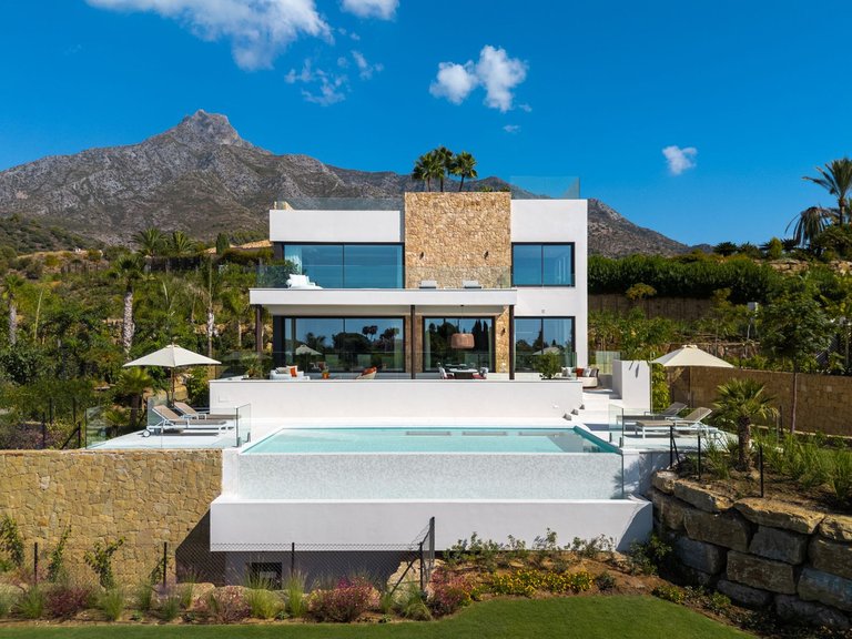 Villa for Sale in Marbella, Malaga 23