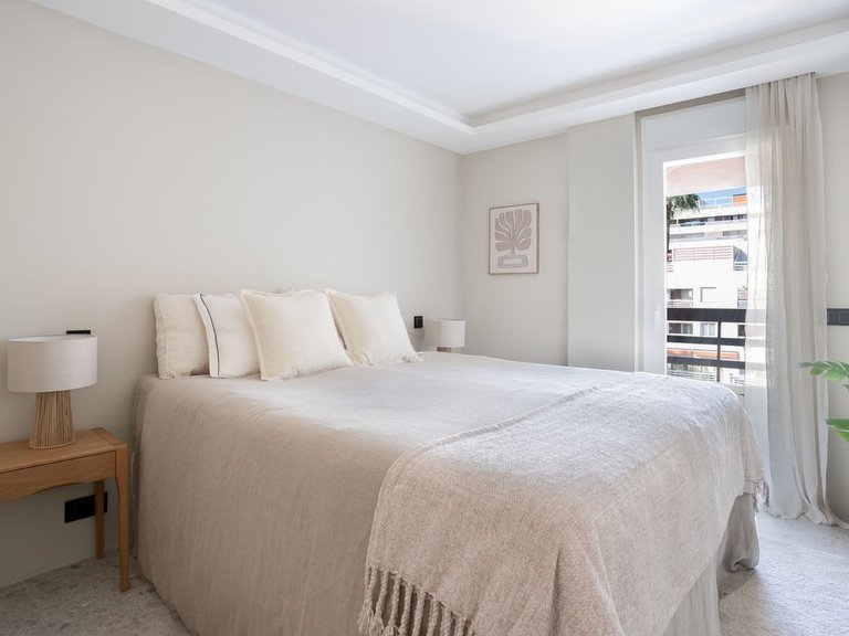 Penthouse for Sale in Bahia De Marbella, Malaga 5