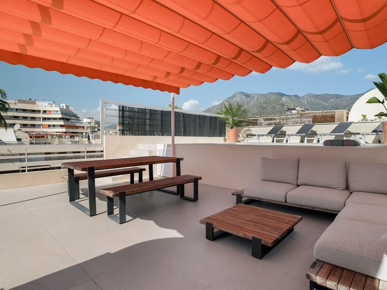 Penthouse for Sale in Bahia De Marbella, Malaga 13
